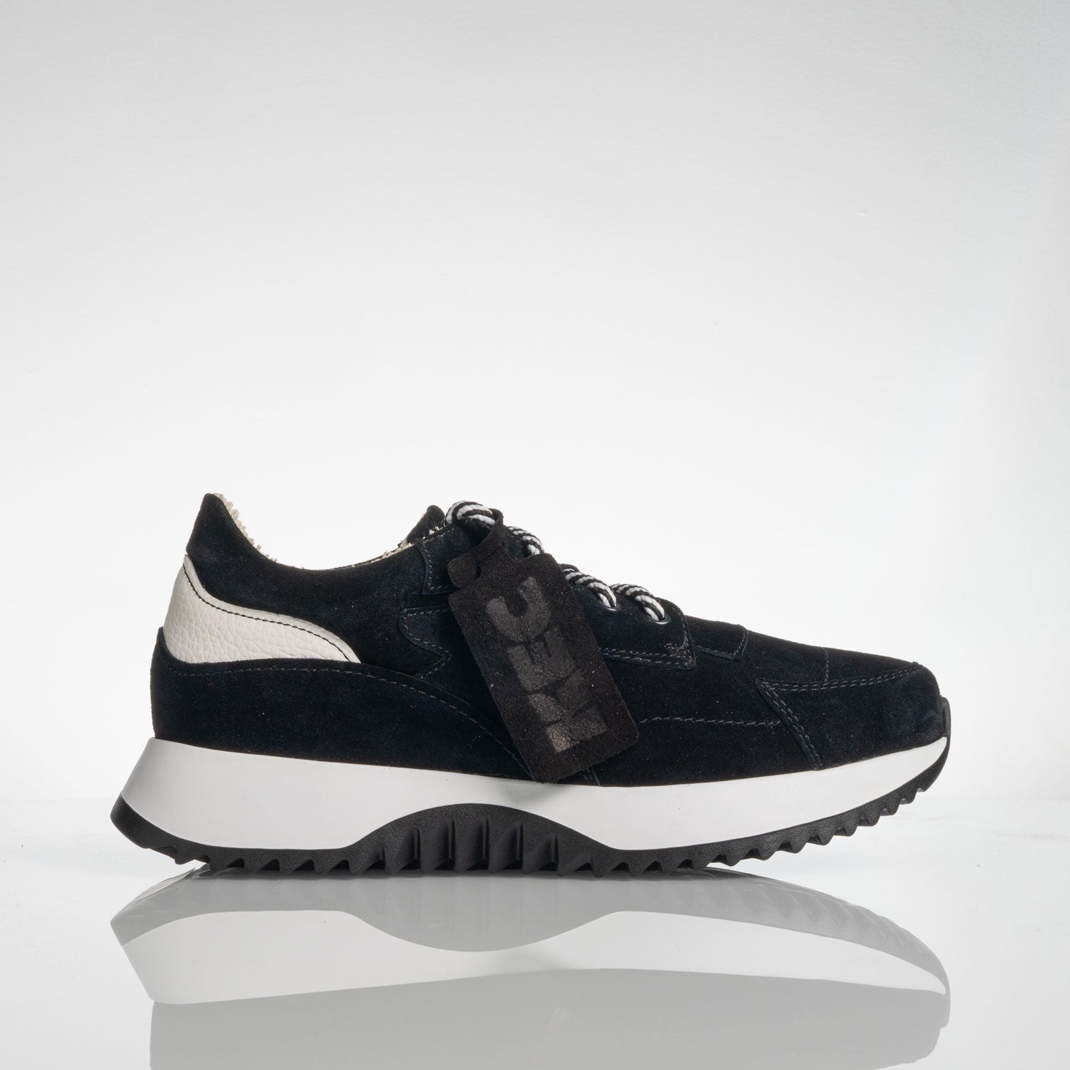 Drop 1 / 110